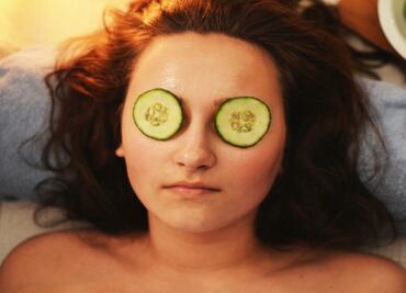 Beneficios del pepino en la piel y el pelo que no conocías