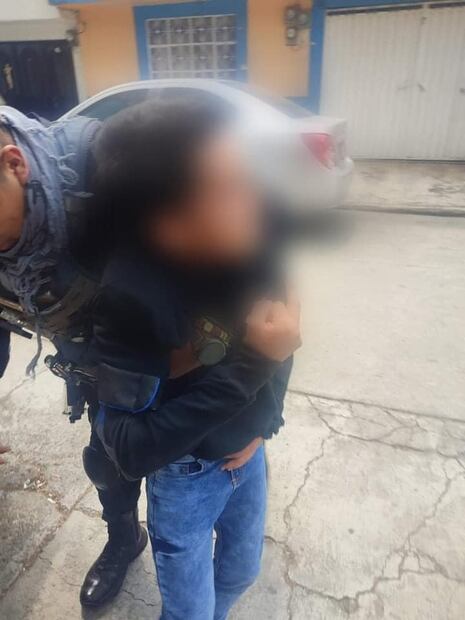 Alumno de secundaria detenido por disparar arma de fuego Foto: Especial