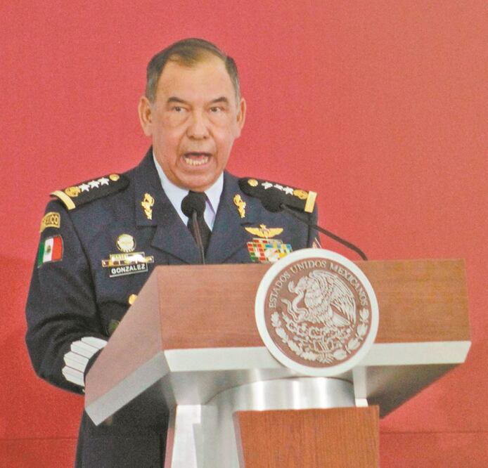 Modernización en Santa Lucía. Manuel de Jesús Hernández González, comandante en jefe de la Fuerza Aérea Mexicana, destacó las capacidades que tendrá la Base Aérea Número 1 con la construcción de instalaciones modernas. ROMINA SOLÍS. NOTIMEX