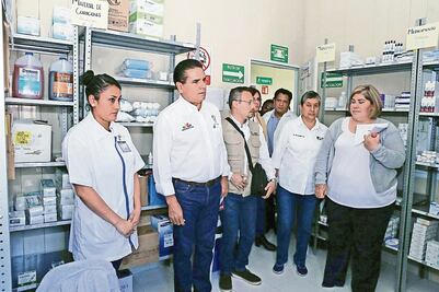 Inaugura Aureoles ampliación de clínica