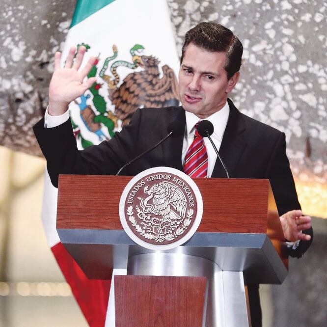 Incentivos magisteriales. El ex presidente Enrique Peña Nieto dijo que se otorgó el pago de incentivos a 29 mil 192 docentes con la reforma. Foto: ARCHIVO EL UNIVERSAL