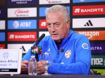 Gustavo Alfaro alaba a Javier Aguirre previo enfrentar a México: "Un técnico de mucha jerarquía"