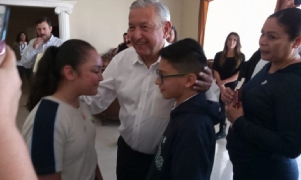 Danna Paola, el rostro de una víctima de la Guardería ABC que se reúne con AMLO