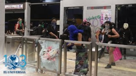 Vandalizan estación de Metrobús Insurgentes