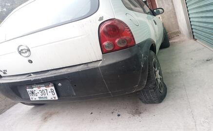 Balean auto y casa de reportera en Hidalgo