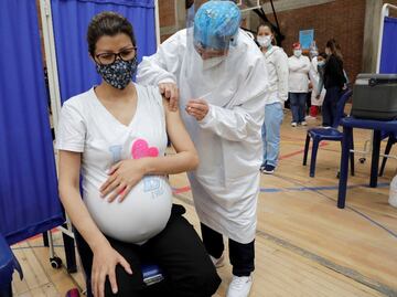 Estudio confirma que las vacunas antiCovid son seguras para mujeres embarazadas