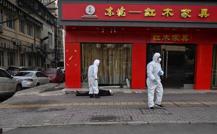 Captan a hombre muerto en Wuhan, la "zona cero" del coronavirus 