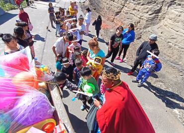 Trabajadores de La Nueva Viga reparten juguetes a niños y niñas de escasos recursos del Edomex