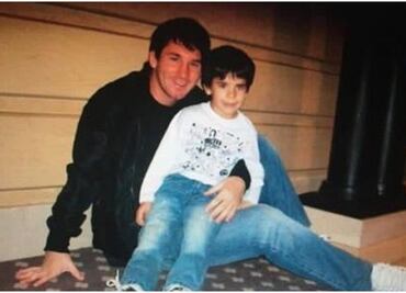 Mujer cuenta la conmovedora historia de cómo Messi le cambió la vida a su hijo