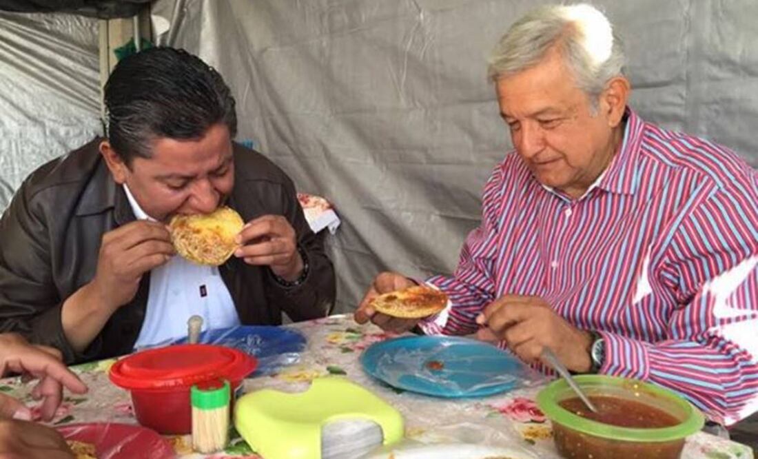 Comparten gorditas AMLO y David Monreal