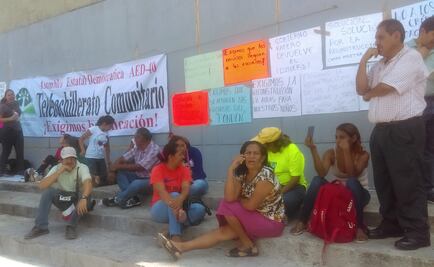 Bloquean damnificados de sismos carretera Tapachula-Suchiate