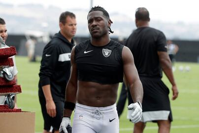 Antonio Brown es cortado por los Raiders