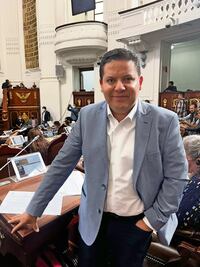 Va segundo round para elevar penas por robo de coladeras