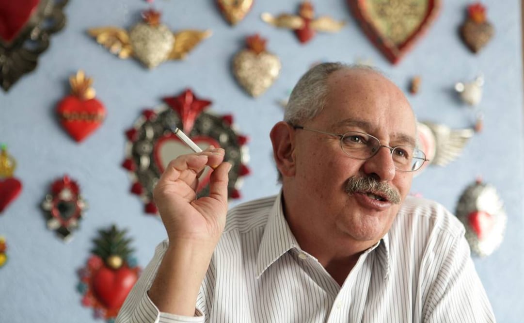 "Tengo escrito con el libro un contrato de juntos para siempre", confiesa el autor. (FOTO: Archivo EL UNIVERSAL) 