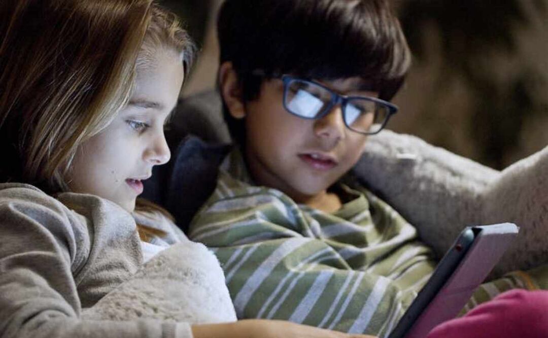 Lo capaces que son los niños de utilizar los móviles hoy en día no deja de sorprendernos.