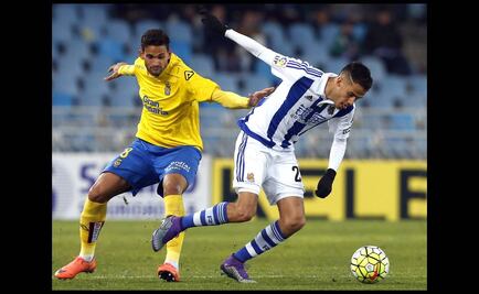 Vela y Reyes, titulares en la derrota con Las Palmas