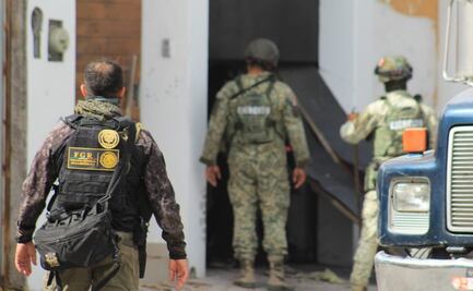 Catean residencias conectadas por un túnel en Tierra Blanca, Culiacán; hallan armas, dinero y un Audi blindado