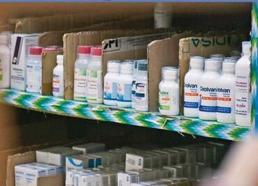 Desabasto de medicinas e insumos en el país, de 25%