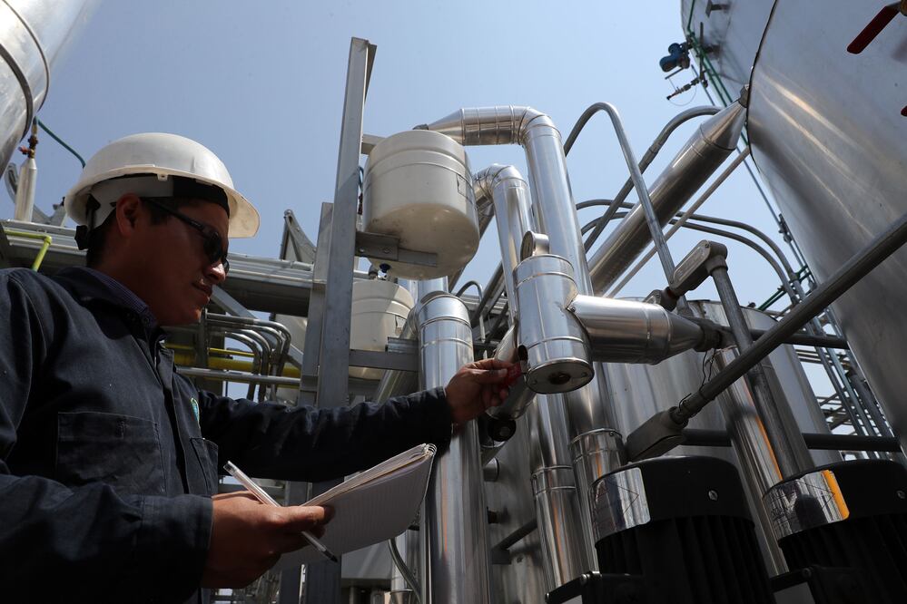La planta fue construida por la empresa Sustentabilidad en Energía y Medio Ambiente, pero por falta de entendimiento entre sus creadores y los productores de nopal aún no funciona al 100%. Foto: JUAN CARLOS REYES 