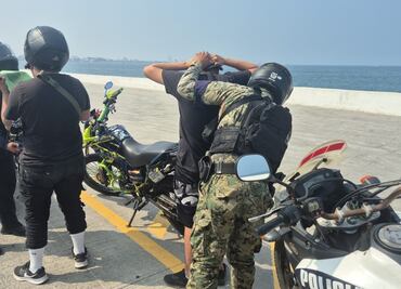 VIDEO: Intento de asalto deja un muerto, un detenido y un policía herido en plaza comercial de Veracruz