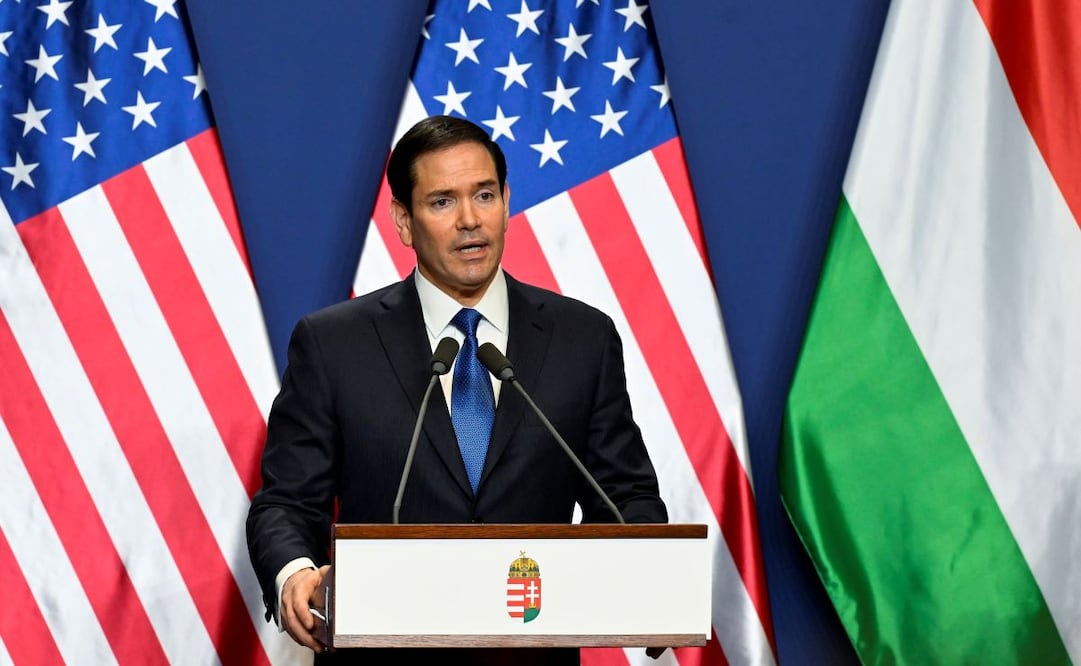 El secretario de Estado de Estados Unidos, Marco Rubio, habla durante una conferencia de prensa conjunta con el primer ministro húngaro, Viktor Orban (no en la imagen), tras su reunión en la sede del gobierno en Budapest, Hungría, el 16 de febrero de 2026. Foto: EFE