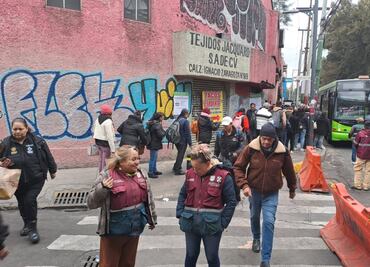 Línea 9: Servicio emergente opera sin contratiempos; usuarios prevén caos en el regreso a clases