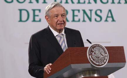 Enrique Krauze debería dejar de simular y pedirle a EU que lo nombre su embajador en México: AMLO 