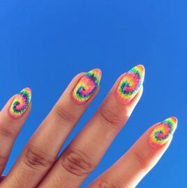  Uñas tie-dye la nueva tendencia que triunfa en Instagram