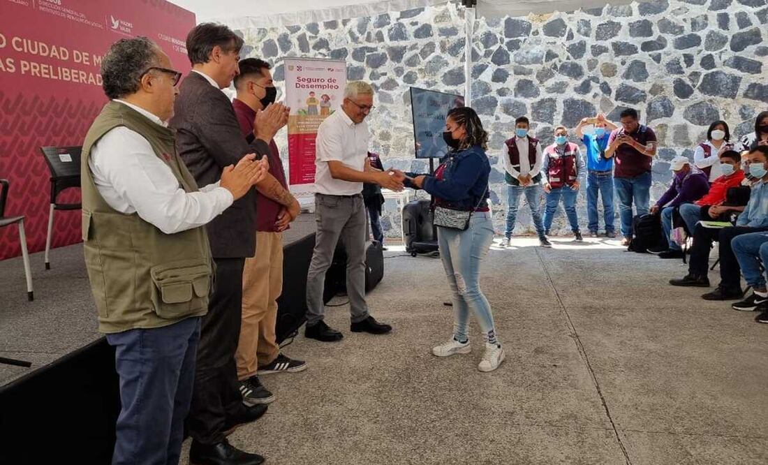 En total, la Secretaría de Trabajo y Fomento al Empleo entregó 233 apoyos económicos del programa social "Seguro de Desempleo 2022". Foto: Especial