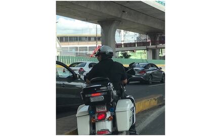 Automovilistas acusan extorsiones de policías de tránsito en Naucalpan
