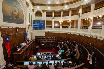 Consejo de Chile avala propuesta de nueva Constitución; incluye polémicas sobre aborto y migración