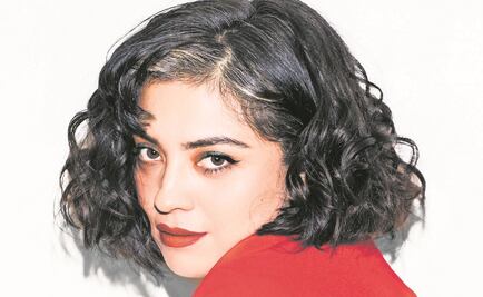 Laferte “sufre” de amor por Diego Luna