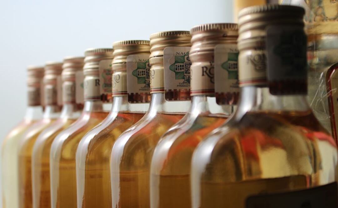 La persona golpeada fue detenida por beber alcohol en la calle. Foto: Archivo EL UNIVERSAL