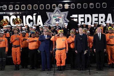 México saldrá adelante: rescatistas de El Salvador