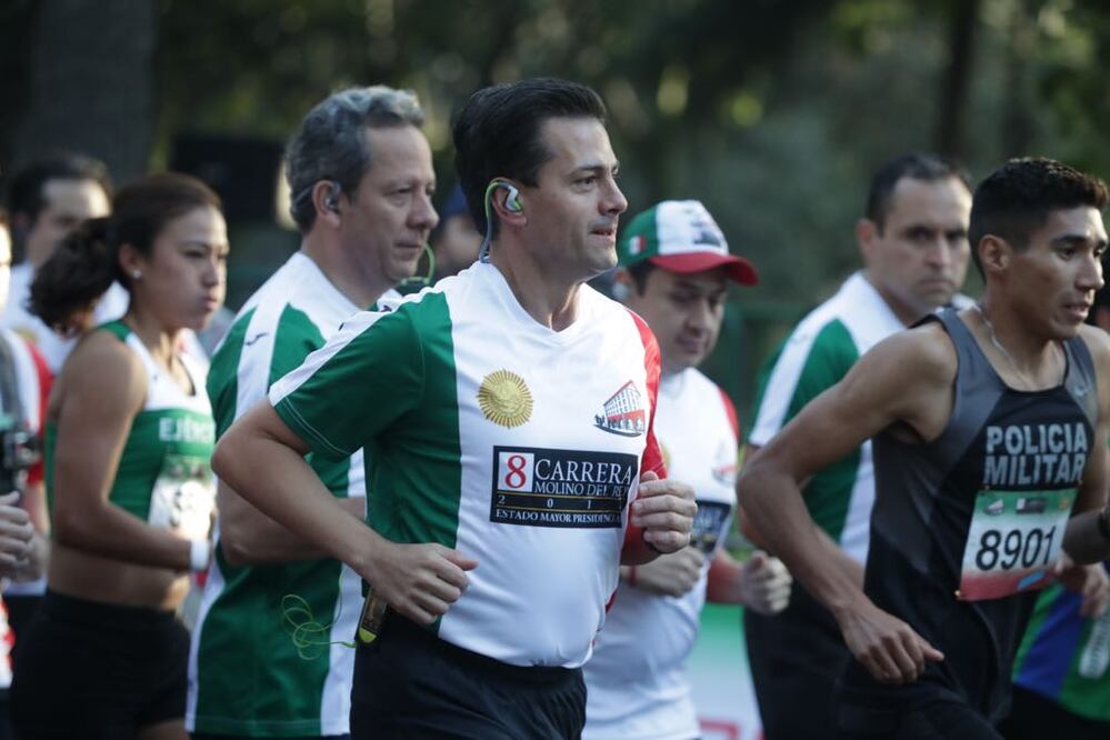 Enrique Peña Nieto en la carrera Molino del Rey. Foto: Luis Cortés / EL UNIVERSAL 