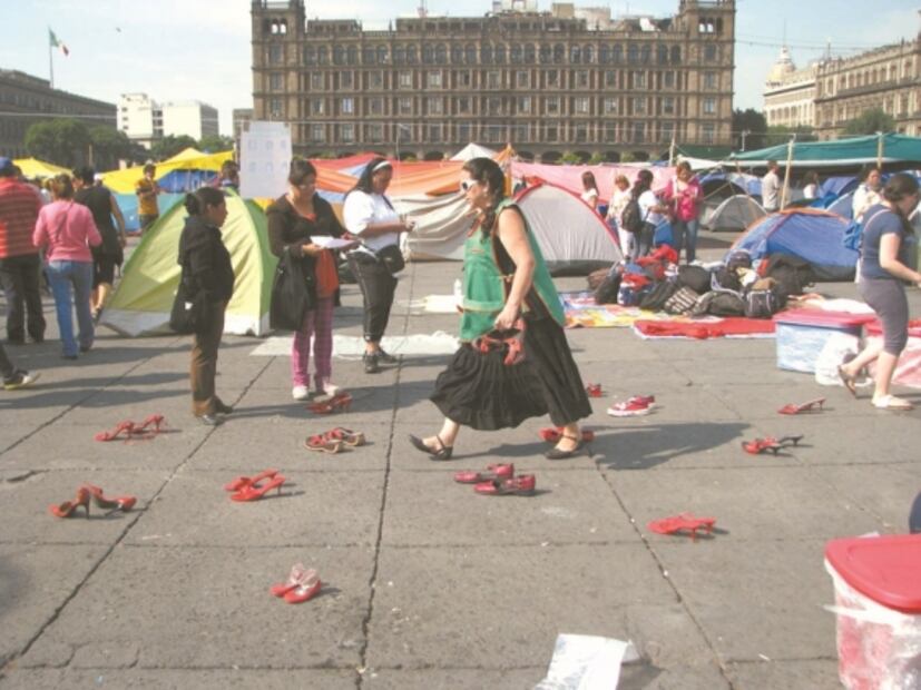 "Vivimos una pandemia de feminicidios desde hace 30 años en México": Elina Chauvet