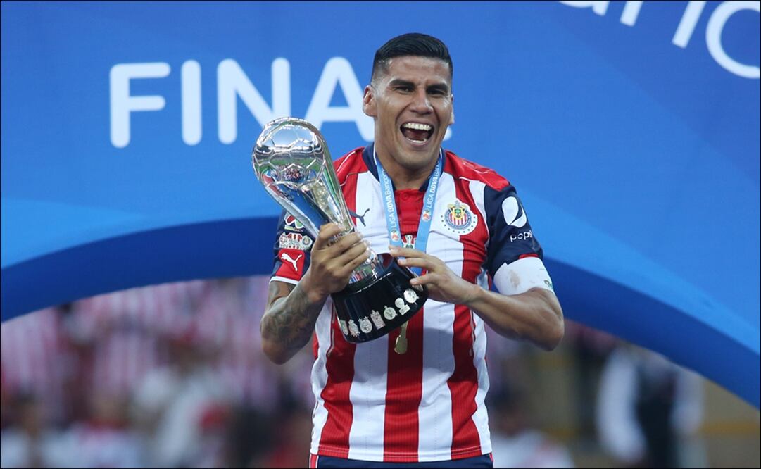 Carlos Salcido quiere salir del retiro y pediría un chance en Chivas porque André Guardado lo motivó / FOTO: Imago7