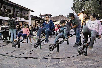 Energía cinética y solar para ver cine