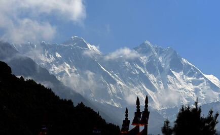 Temporada de ascenso al Everest deja 11 muertos y varios récords