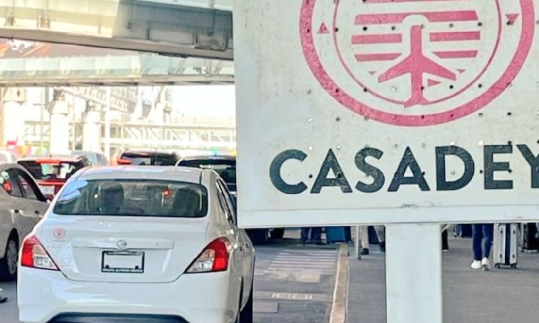 Por este tema, ya existe una denuncia ante el Órgano de Control Interno del AICM y ante la Fiscalía General de la República (FGR), por parte de otros grupos de taxistas inconformes. Foto: Especial