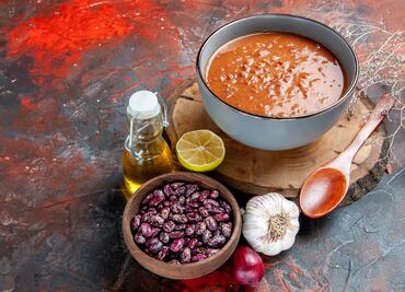 Cómo hacer frijoles de rancho para almorzar con la receta de Doña Ángela