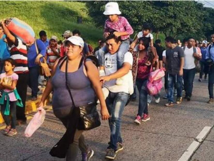 Caravana migrante hondureña se acerca a México rumbo a EU