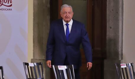 AMLO no descarta incluir en su gobierno a Carlos Joaquín González; “ha hecho buen trabajo” en Q. Roo, afirma