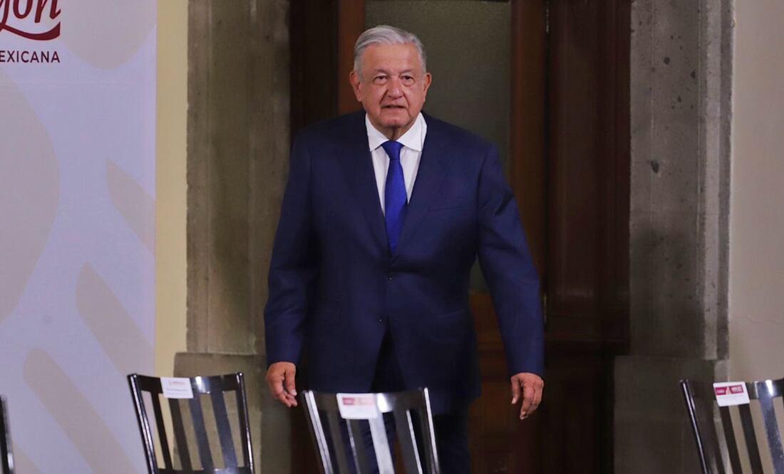 El presidente López Obrador no descartó que el gobernador saliente de Quintana Roo, Carlos Manuel Joaquín González, se pueda integrar a su gobierno. Foto: Berenice Fregoso
