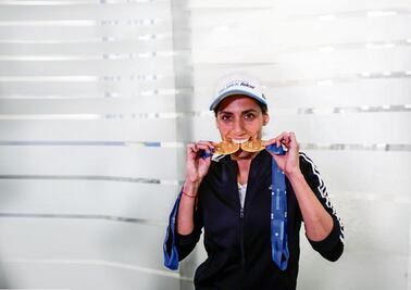 Quiere desvelar su realidad