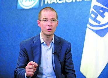 Gobierno no puede seguir ausente ante reclamos por bloqueos: Anaya