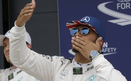 Hamilton logra 'pole' en Silverstone; Pérez saldrá décimo 
