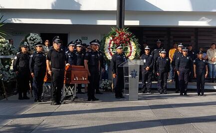 Realizan homenaje y último pase de lista al policía Rubén Bernabé, linchado en Tlaxcala