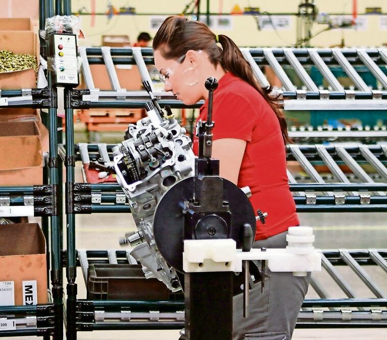 La iniciativa argumenta que sólo 30% de personas mayores de 65 años reciben una pensión, lo que deja a gran cantidad de trabajadores en vulnerabilidad económica durante su vejez. Archivo El Universal