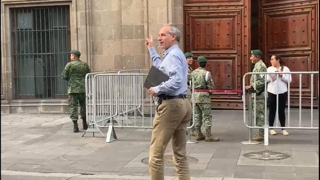 Hugo López Gatell a su llegada a Palacio Nacional, 8 de mayo de 2023